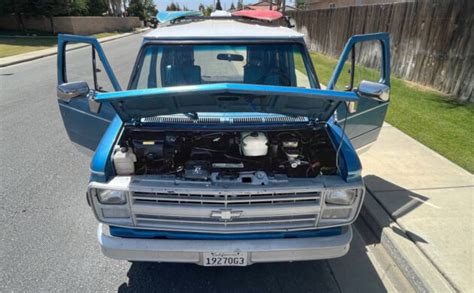 41k Mile Shorty 1987 Chevrolet G10 Van Barn Finds