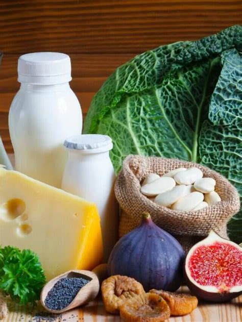 8 Calcium Rich Foods To Eat For Better Bone Health