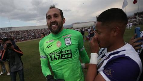 Alianza Lima Hernán Barcos Siempre que hay un picado voy al arco