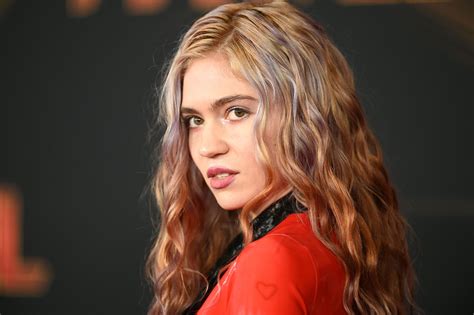 Grimes Net Worth 2023: How Much Is The Singer Worth?