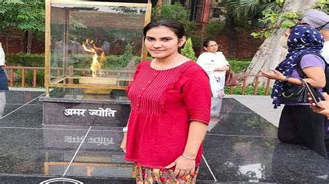 IAS Preeti Beniwal एकसडट क बद पत और ससरलवल न छड दय थ