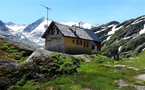 Von der Dossenhütte zur Gaulihütte Berg und Alpinwandern Schweizer