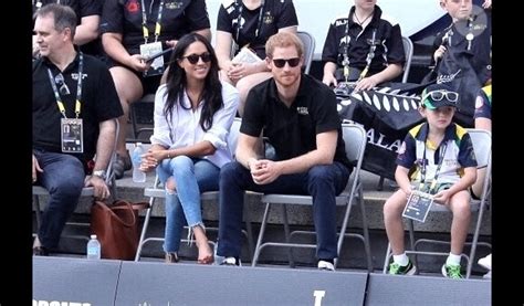 Vidéo Le prince Harry et sa compagne Meghan Markle lors de leur