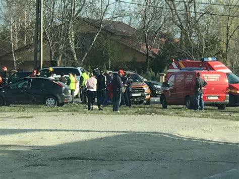 UPDATE Accident grav pe DN72 O persoană încarcerată trafic