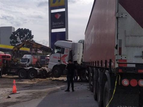 Colis O Entre Caminh Es Registrada Em Ponte Serrada Tudo Sobre Xanxer