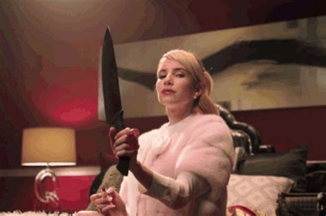 Scream Queens Killer Theory — 7 Theories About Who The Scream Queens Killer Really Is Teen