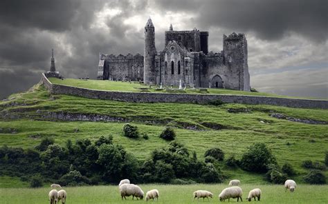 2560x1440 resolution | gray Gothic castle, landscape, castle, church ...