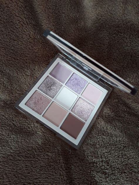 Huda Beauty Paleta Cieni Do Powiek Nude Obsessions Light Nude