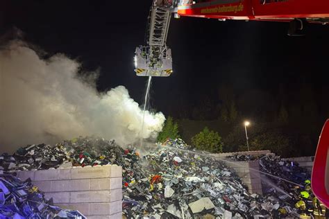 Bewohner Ber Lautsprecher Gewarnt Riesen Brand Auf Recyclinghof Im Harz