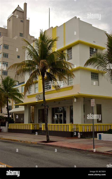 Unoccupied Pastel Colored Art Deco Building At Miami South Beach Stock