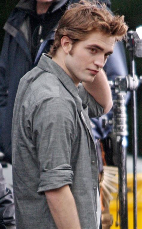 The Twilight Saga: New Moon from Robert Pattinson's Hair Evolution! | E ...