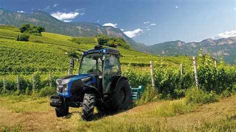 Landini E Mccormick E Valpadana Pronti A Enovitis In Campo