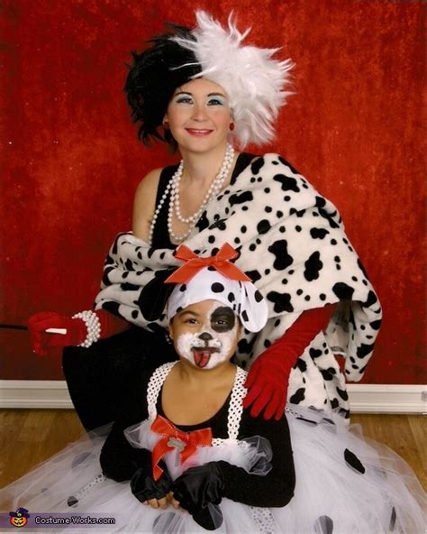 101 Dalmatians And Cruella Deville Costume