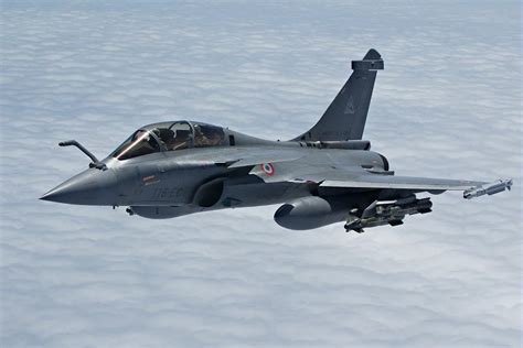 Francia Recibe El Primer Nuevo Caza Dassault Rafale De Nivel F R En