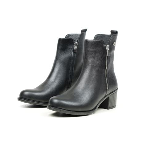 Дамски елегантни боти черни 10-961-01,