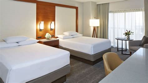 Hotel Rooms Downtown Atlanta | Hyatt Regency Atlanta