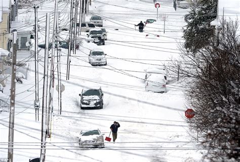 Record Breaking Winter Storm Blankets Erie With Snow Daily Mail Online