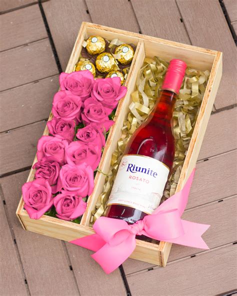 Caja De Vino Rosa Floristería Camelot Haz Tu Pedido En Línea