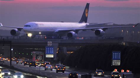 Reifen Killer am Flughafen Frankfurt sorgt für Probleme Sprerrung