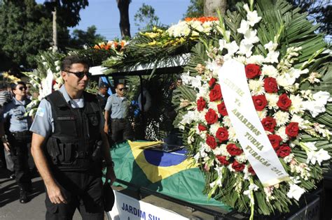 Suicídio Causou Mais Mortes Em Policiais Do Que Confronto Com Crime