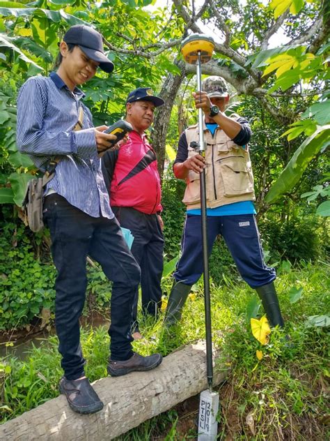 Proses Pengukuran Bidang Tanah Program Ptsl 2019 Website Desa Bodag