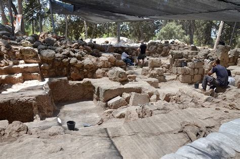 Where the Heroes of the Maccabean Revolt Lie - Biblical Archaeology Society