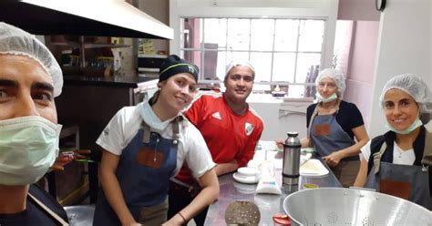 Solidaridad Emprendedores De Real Del Padre Cocinaron Para M S De