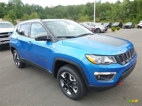 Laser Blue Pearl 2018 Jeep Compass Trailhawk 4x4 Exterior Photo 122411739