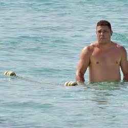 Ronaldo Con El Torso Desnudo En Formentera Torsos Desnudos Los