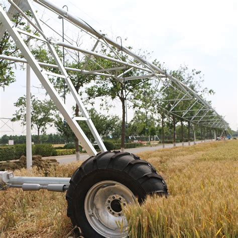 China Electric Center Pivot Irrigation Systemlateral Move Linear Agricultural Sprinkler