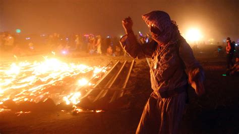 Fotos Festival Burning Man Re Ne Milhares De Pessoas No Deserto Dos