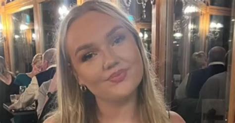 Blonde Unrecognisable In Holiday Snap Where She Looks Like Middle Aged Bloke Daily Star