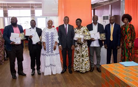 Côte d Ivoire A la remise des prix d Excellence aux Lauréats Bruno