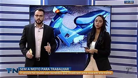 Criminosos invadem casa e furtam moto na Grande Vitória Vídeo Dailymotion