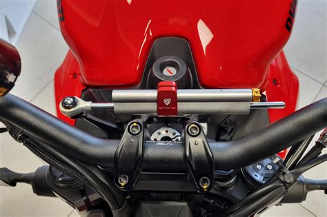 Steering Damper Kit Ducati Streetfighter V And V Ohlins Cnc Racing