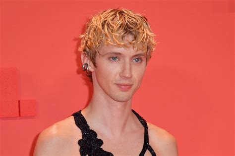 Troye Sivan Teases First Album In 5 Years Announces Rush Single