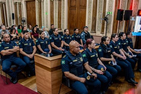 Patrulha Maria da Penha recebe homenagem na Câmara Municipal de Curitiba