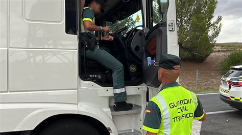 Un conductor de camión detenido por septuplicar la tasa de alcohol