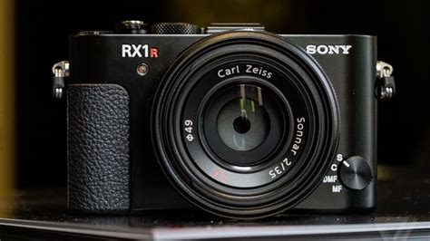 Sony S New RX1R II Might Be The Ultimate Pocket Sized Camera The Verge