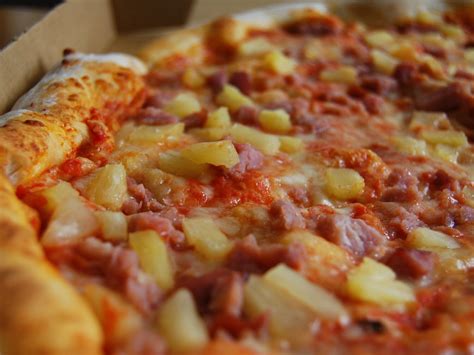 El Origen De La Pizza Hawaiana Amada Y Odiada Por Igual Fue Inventada Por Un Cocinero Griego