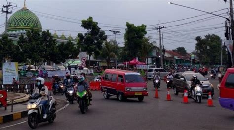 Satu Hari Jelang Lebaran 2021 Jalur Utama Puncak Cianjur Sepi Kendaraan