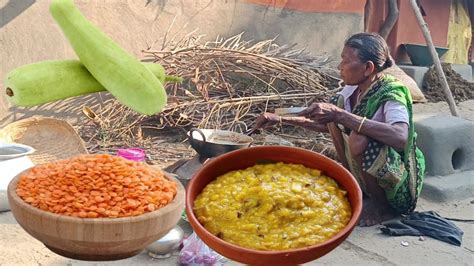 Mosurer Dal Diye Lau Ranna Lentils With Bottle Gourd Recipe Lau Diye Dal Recipe Youtube