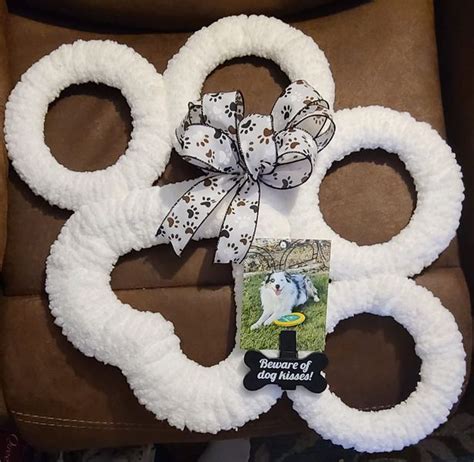 Dollar Tree Fanatics Crafts Decor I Made This Paw Print Wreath For