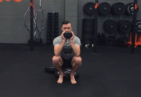 Sissy Squat Benefits Technique And Variations