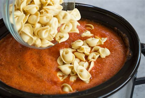 Slow Cooker Creamy Tomato Basil Tortellini Soup Cooking Classy