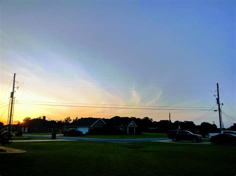 These nice, wispy clouds during sunset. : r/CLOUDS