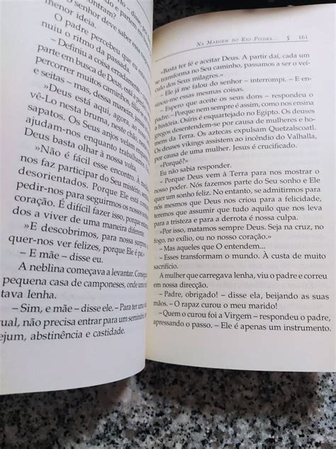 Livro de Paulo Coelho Na Margem do Rio Piedra Eu Sentei e Chorei São