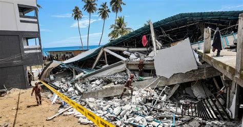 Selamat Dikhuatiri Tertimbus Dalam Runtuhan Resort Harian Metro