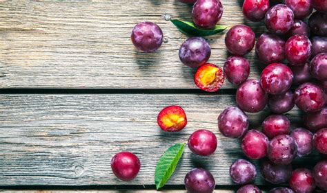 Health Benefits Of Plum 10 Reasons To Eat More Plums This Monsoon