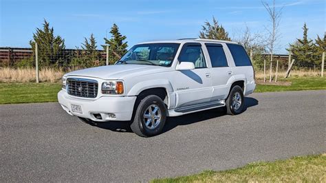 Insane 1999 Cadillac Escalade For Saleentertainmentchrome Rimsnicest